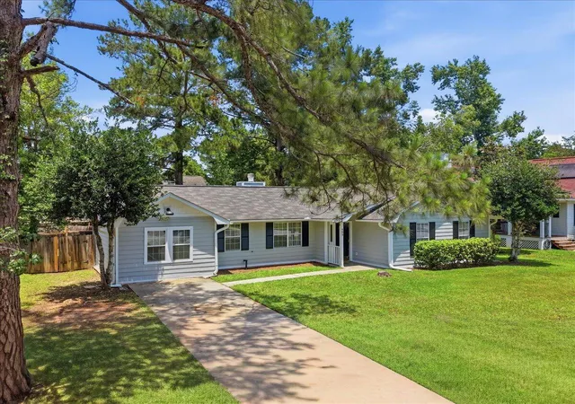 Photo 2 of Single family home for sale at 405 Amberjack Way, Summerville, SC 29485 | MLS# 26016051 | Listing updated on 2026-10-01