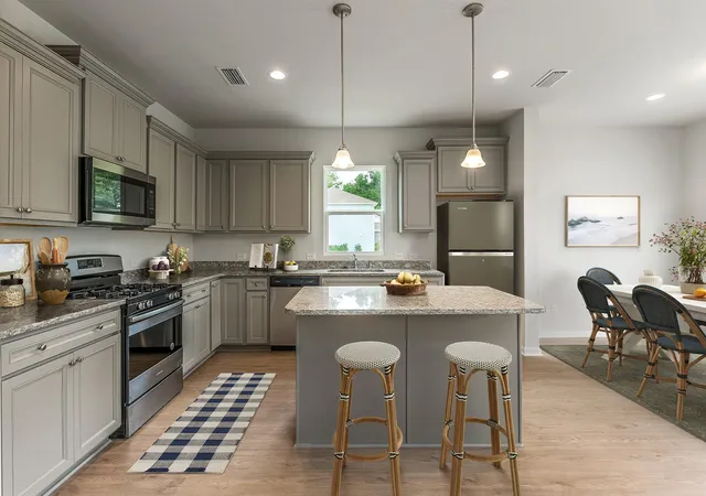 Photo 4 of Single family home for sale at 812 Meadowbrook Ln, Summerville, SC 29486 | MLS# 26016576 | Listing updated on 2026-09-01