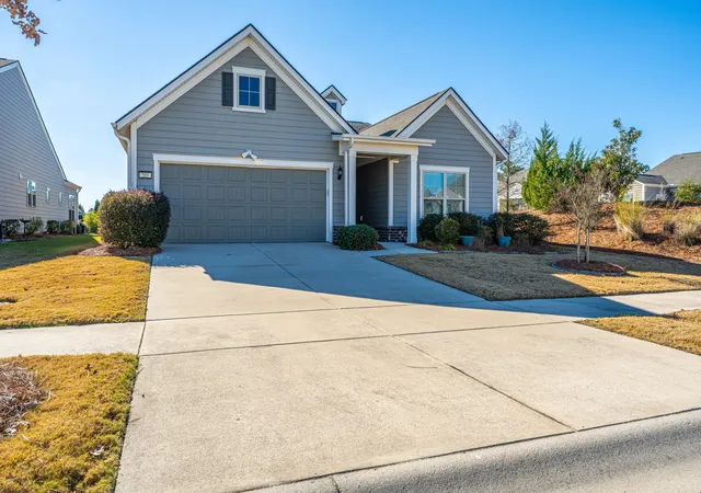 Photo 2 of Single family home for sale at 205 Maple Valley Rd, Summerville, SC 29486 | MLS# 25032359 | Listing updated on 2026-08-19
