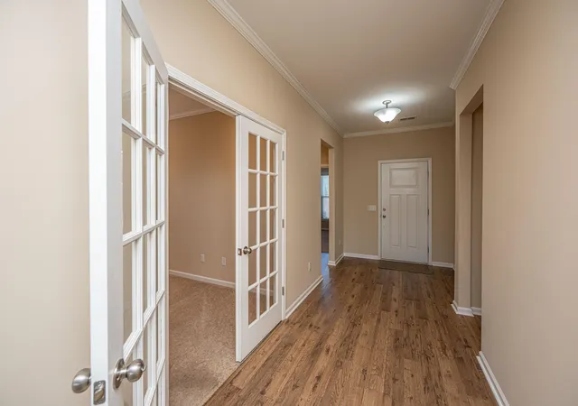 Photo 3 of Single family home for sale at 205 Maple Valley Rd, Summerville, SC 29486 | MLS# 25032359 | Listing updated on 2026-08-19