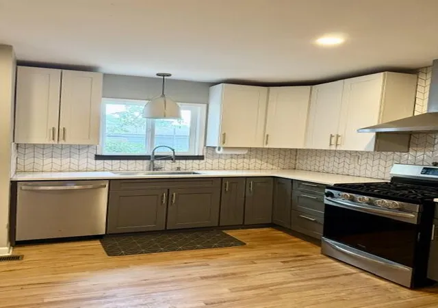 Photo 3 of Single family home for sale at 4527 Holly St, North Charleston, SC 29405 | MLS# 26024478 | Listing updated on 2026-09-11