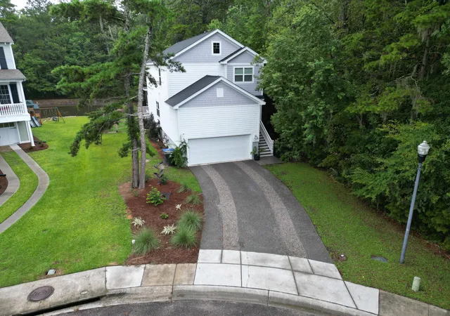 Photo 1 of Single family home for sale at 1936 Chestnut Oak Ln, Charleston, SC 29414 | MLS# 26020440 | Listing updated on 2026-09-09