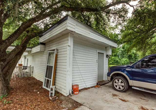 2nd image of 936 Sheep Island Rd, Summerville, SC 29486