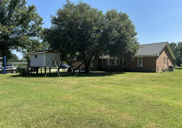 Photo 3 of Sale Pending at 113 Tunnel Rd, Summerville, SC 29483 | MLS# 26019478 | Listing updated on 2026-08-31