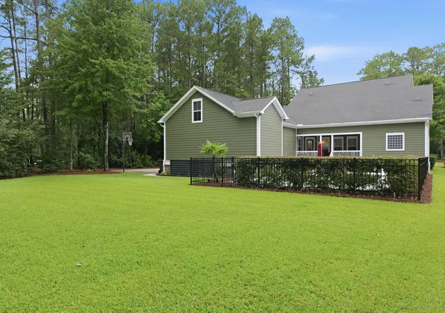 Photo 3 of Single family home for sale at 207 Summer Breeze Way, Moncks Corner, SC 29461 | MLS# 26022211 | Listing updated on 2026-09-04