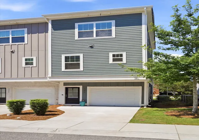 Homes for sale in Mount Pleasant, SC | 1256 Allusion Ln #Unit 106, Mount Pleasant, SC 29466 | MLS# 26019546