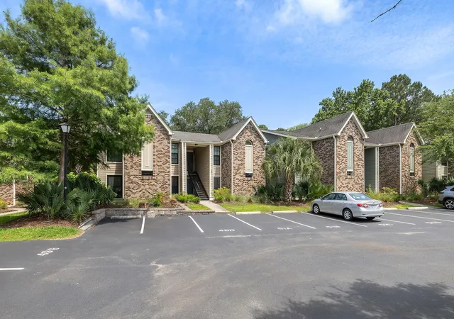 Homes for sale in Mount Pleasant, SC | 1851 Montclair Dr #1851-B, Mount Pleasant, SC 29464 | MLS# 26017153