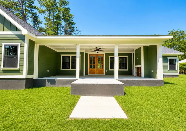 Homes for sale in Santee, SC | 115 Wateree Dr, Santee, SC 29142 | MLS# 26019310