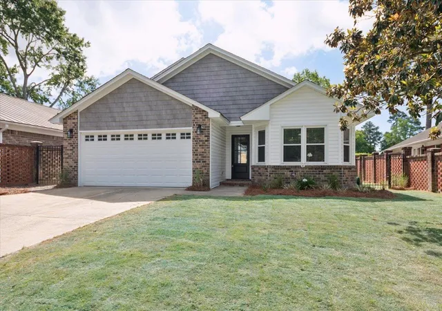 Photo 3 of Single family home for sale at 1665 Fairway Pl Ln, Mount Pleasant, SC 29464 | MLS# 26015441 | Listing updated on 2026-09-03