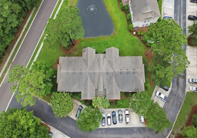 Photo 3 of Townhouse for sale at 1744 Wyngate Cir, Mount Pleasant, SC 29466 | MLS# 26024089 | Listing updated on 2026-09-14