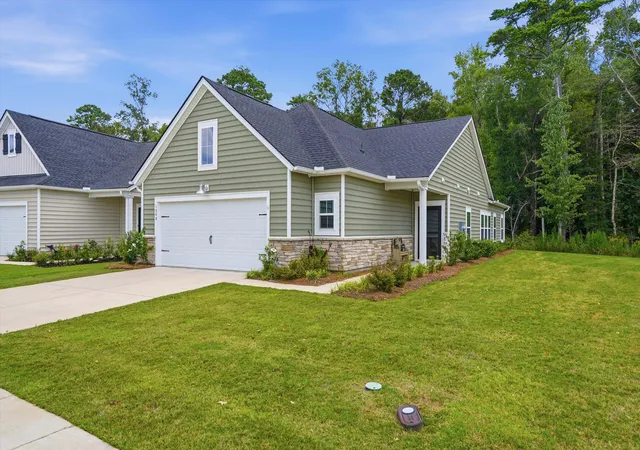 Photo 2 of Single family home for sale at 1008 Grace Fld Ave, Summerville, SC 29485 | MLS# 26020193 | Listing updated on 2026-09-09