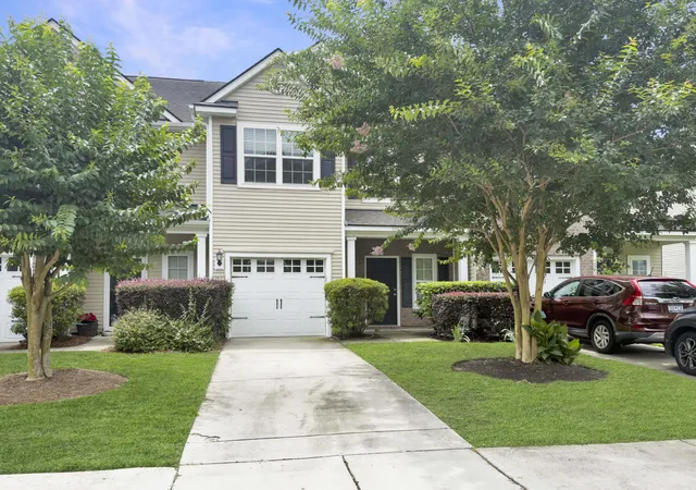 Photo 2 of Townhouse for sale at 1083 Bennington Dr, Charleston, SC 29492 | MLS# 26018081 | Listing updated on 2026-08-04