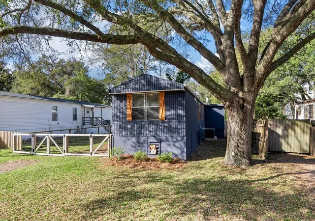 3rd image of 2007 Covey Ln, Charleston, SC 29412 | MLS# 26007702