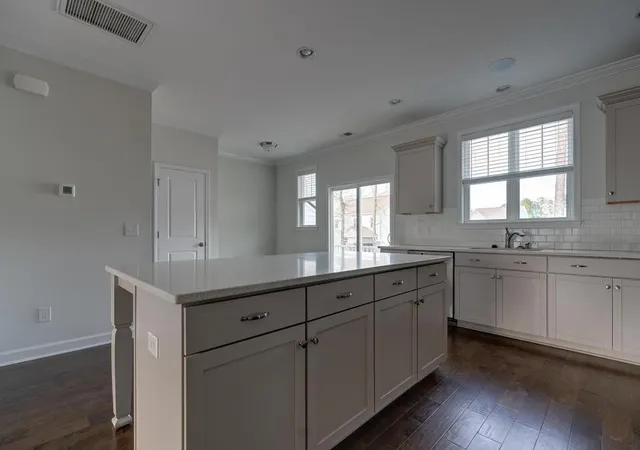 Photo 4 of Townhouse for sale at 1545 Moss Spring Rd, Mount Pleasant, SC 29466 | MLS# 26015096 | Listing updated on 2026-10-12