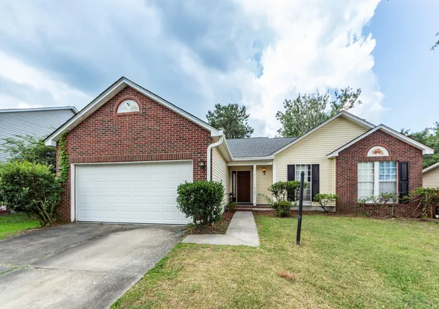 Photo 3 of Single family home for sale at 8321 Loggers Run, North Charleston, SC 29420 | MLS# 26019067 | Listing updated on 2026-09-02