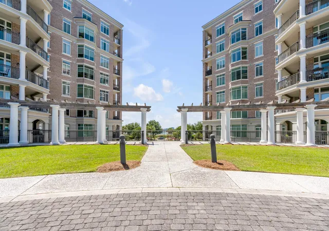 2nd image of 176 N Plaza Ct #606, Mount Pleasant, SC 29464 | MLS# 26023791
