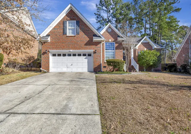 Photo 1 of Single family home for sale at 1015 Blockade Runner Pkwy, Summerville, SC 29485 | MLS# 26004122 | Listing updated on 2026-09-09