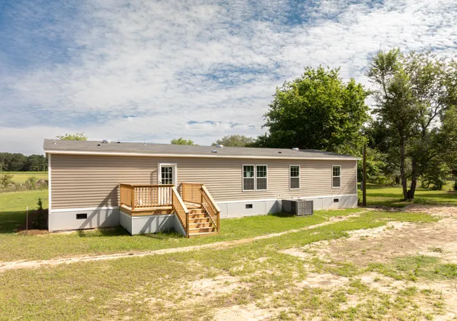 Homes for sale in Eutawville, SC | 310 Michelle St, Eutawville, SC 29048 | MLS# 26016743