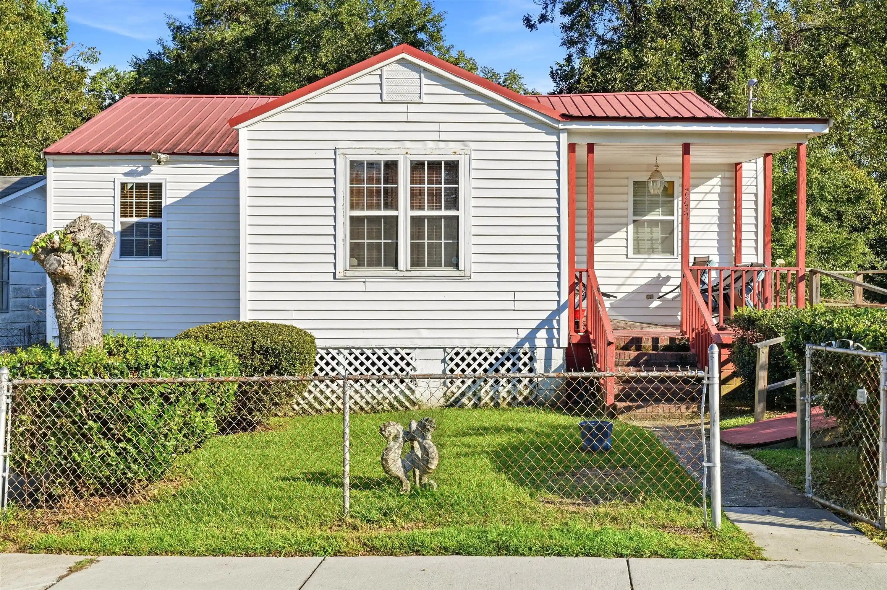 Photo 1 of Single family home for sale at 2237 Garfield St, North Charleston, SC 29405 | MLS# 26028498 | Listing updated on 2026-10-28