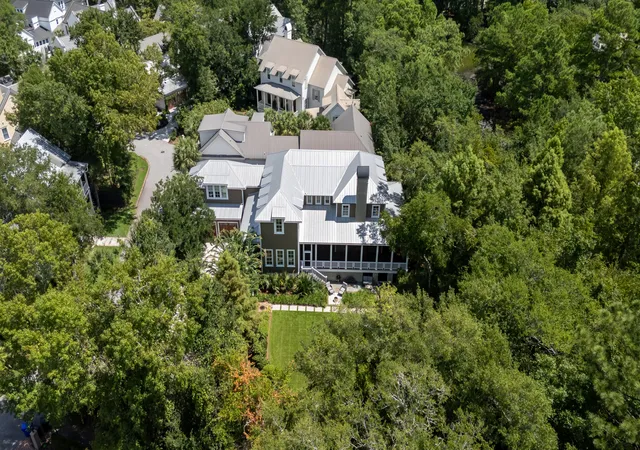 Photo 3 of Sale Pending at 23 Robert Mills Cir, Mount Pleasant, SC 29464 | MLS# 25022996 | Listing updated on 2026-09-05