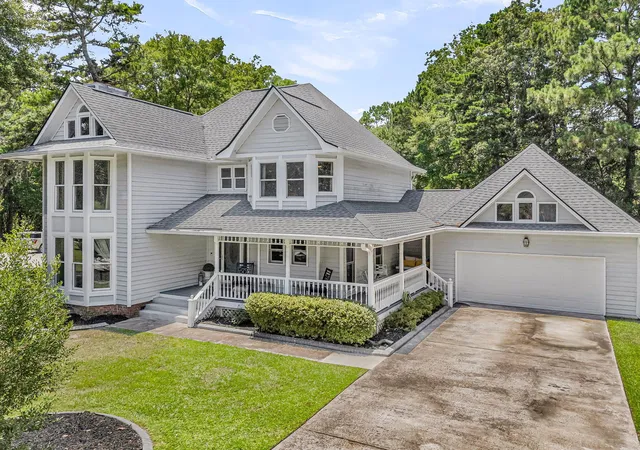 Photo 2 of Single family home for sale at 14 Brigadoon Pl, Charleston, SC 29414 | MLS# 26018836 | Listing updated on 2026-08-04
