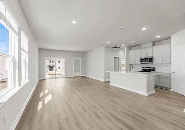 Photo 3 of Single family home for sale at 2173 Lavender Bloom Rd, Ravenel, SC 29470 | MLS# 26024333 | Listing updated on 2026-09-17