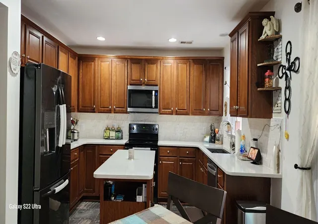Homes for sale in Summerville, SC | 1240 Wild Goose Trl, Summerville, SC 29483 | MLS# 26011241