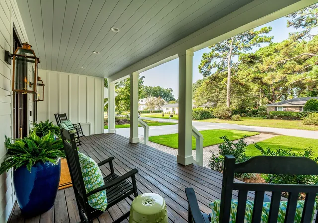Photo 4 of Single family home for sale at 907 Cliffwood Dr, Mount Pleasant, SC 29464 | MLS# 26023201 | Listing updated on 2026-08-27