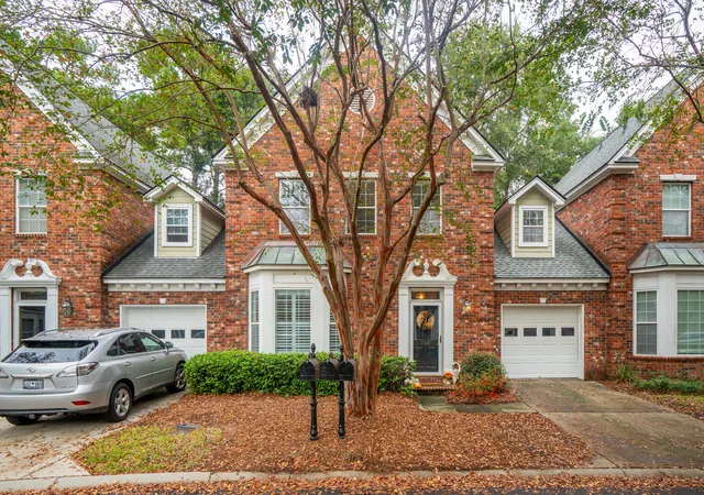 Photo 1 of Townhouse for sale at 760 Natchez Cir, Mount Pleasant, SC 29464 | MLS# 25026656 | Listing updated on 2025-11-07