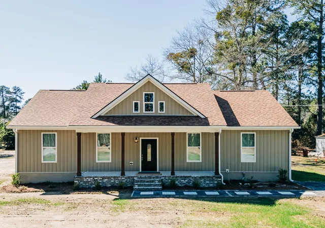 Homes for sale in Holly Hill, SC | 1614 Lindstedt Ln, Holly Hill, SC 29059 | MLS# 26013146