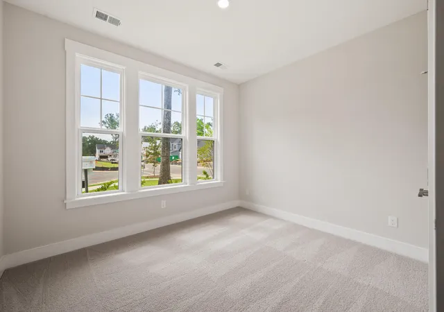 Photo 3 of Single family home for sale at 227 Crk Pointe Dr, Moncks Corner, SC 29461 | MLS# 25027755 | Listing updated on 2026-09-10