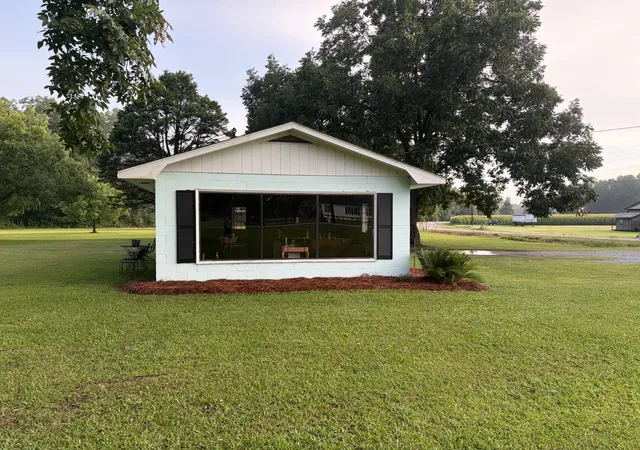 22nd image of 915 W Main St, Harleyville, SC 29448 | MLS# 26019863