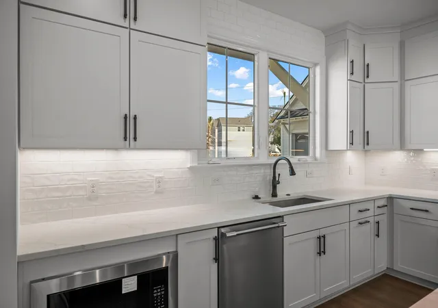 Photo 2 of Townhouse for sale at 305 Livewell Ct, Johns Island, SC 29455 | MLS# 26013211 | Listing updated on 2026-10-09
