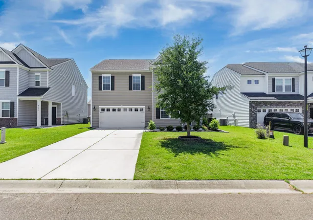 Photo 3 of Single family home for sale at 4011 Exploration Rd, Ladson, SC 29456 | MLS# 26023109 | Listing updated on 2026-09-14