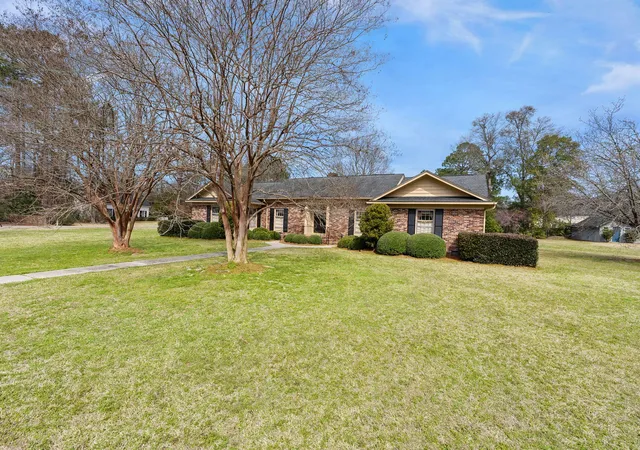 Homes for sale in Kingstree, SC | 506 Witherspoon St, Kingstree, SC 29556 | MLS# 26006257