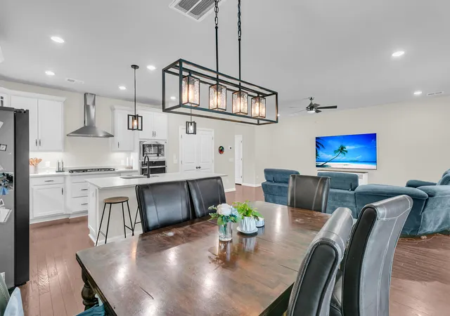 Photo 3 of Single family home for sale at 337 Blue Oak Dr, Moncks Corner, SC 29461 | MLS# 26024115 | Listing updated on 2026-10-01