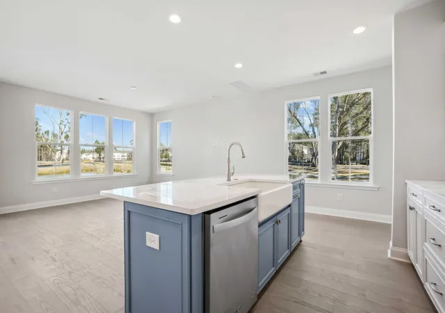 Photo 4 of Sale Pending at 440 Queenview Ln, Charleston, SC 29414 | MLS# 26000402 | Listing updated on 2026-07-13