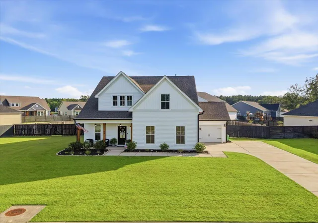 Homes for sale in Ridgeville, SC | 105 Edisto Crossing Ct, Ridgeville, SC 29472 | MLS# 26019340