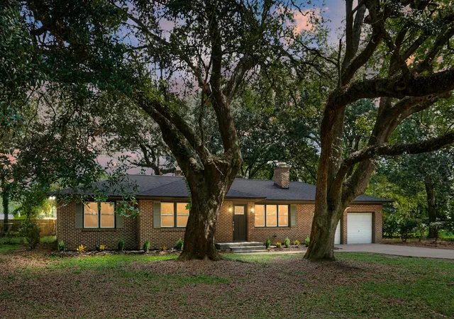 2nd image of 117 Newington Rd, Summerville, SC 29485 | MLS# 26023702