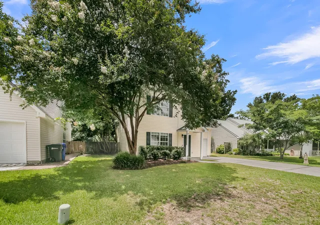 Photo 3 of Single family home for sale at 3146 Morningdale Dr, Mount Pleasant, SC 29466 | MLS# 26020717 | Listing updated on 2026-09-08