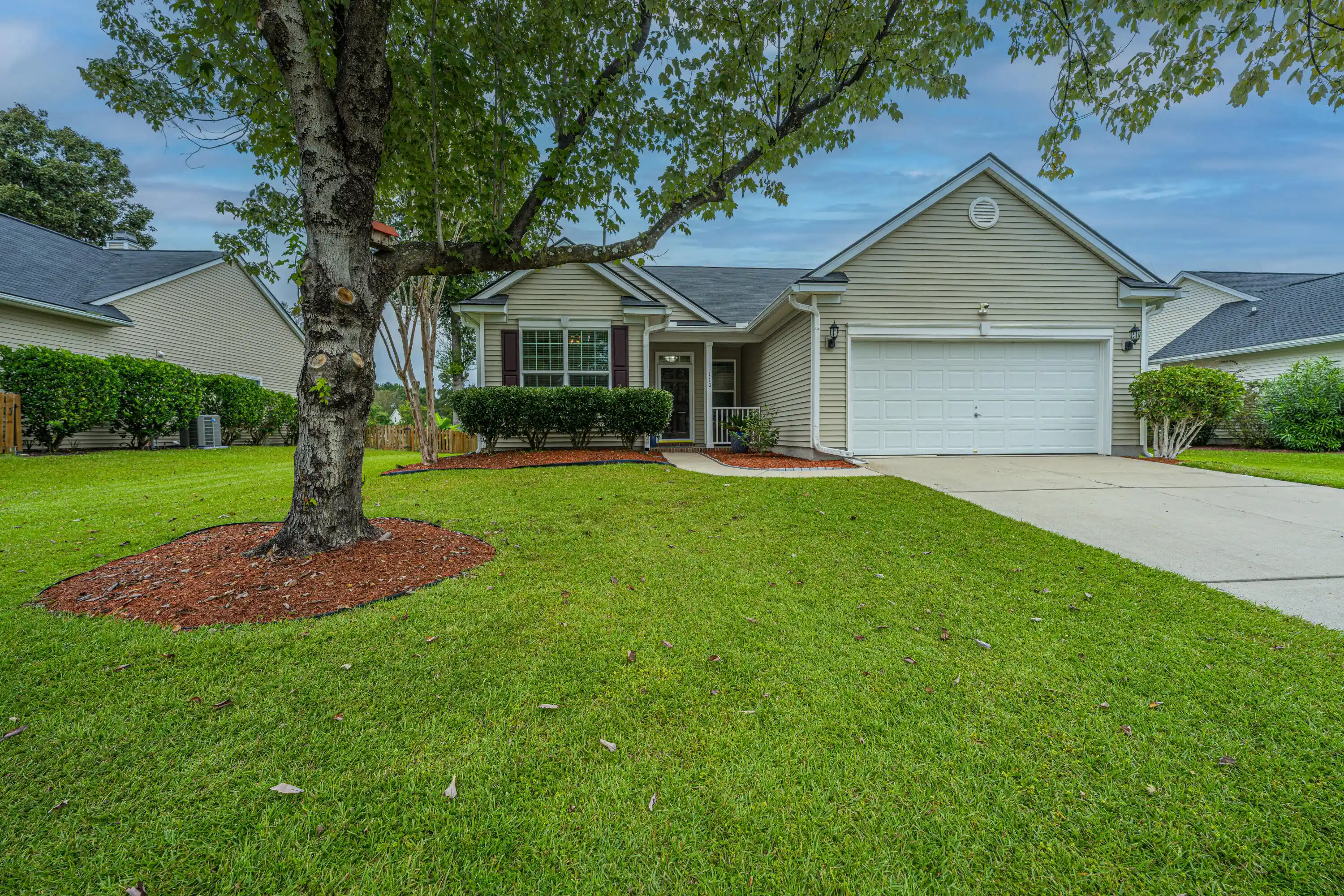 Photo 1 of Single family home for sale at 110 Cabrill Dr, Charleston, SC 29414 | MLS# 26028099 | Listing updated on 2026-10-27