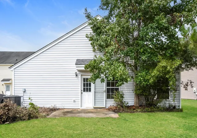 Photo 4 of Sale Pending at 1004 Friartuck Trl, Ladson, SC 29456 | MLS# 26022648 | Listing updated on 2026-10-06