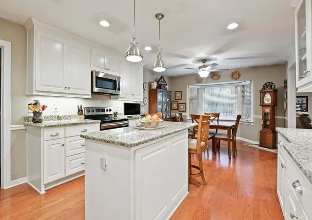 2nd image of 302 Summerset Ln, Summerville, SC 29483 | MLS# 26018246