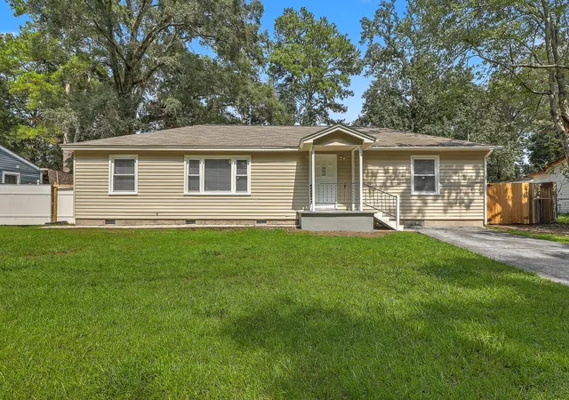 1st image of 7620 Winchester St, North Charleston, SC 29420 | MLS# 26021876