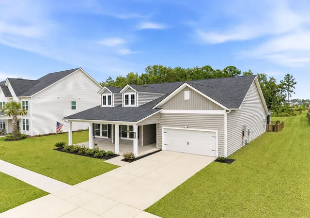 Photo 3 of Single family home for sale at 166 Paddle Boat Way, Summerville, SC 29485 | MLS# 26021465 | Listing updated on 2026-09-20