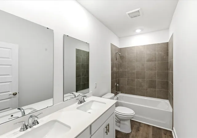 Photo 3 of Single family home for sale at 379 Calm Water Way, Summerville, SC 29486 | MLS# 26021634 | Listing updated on 2026-10-21