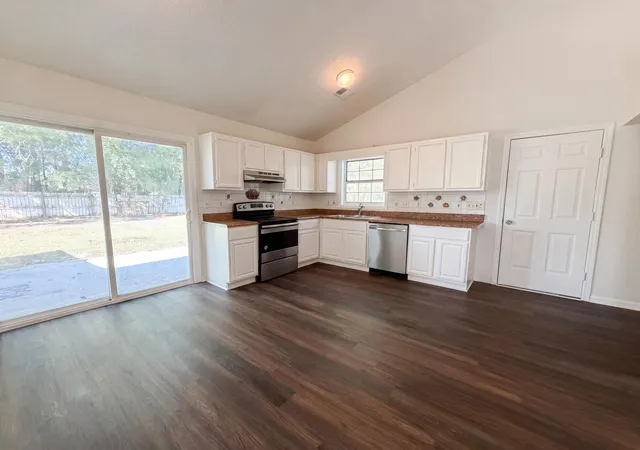 Photo 2 of Single family home for sale at 2028 Larson Ln, Goose Creek, SC 29445 | MLS# 26016485 | Listing updated on 2026-10-01
