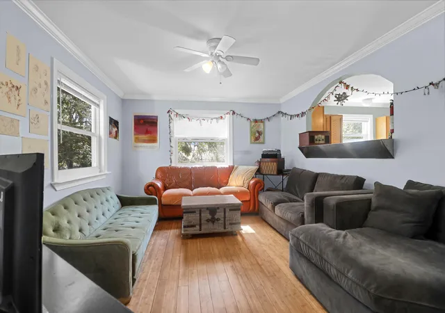 Photo 4 of Single family home for sale at 124 E Hudson Ave, Folly Beach, SC 29439 | MLS# 26006414 | Listing updated on 2026-08-20