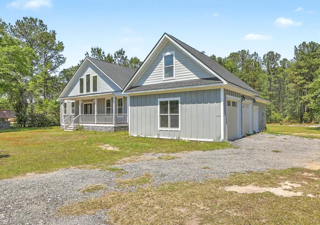 Homes for sale in Moncks Corner, SC | 1088 Hard Pinch Rd, Moncks Corner, SC 29461 | MLS# 26011769