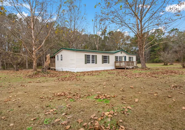 Photo 4 of Manufactured home for sale at 531 Vandross Rd, Moncks Corner, SC 29461 | MLS# 26015239 | Listing updated on 2026-08-18